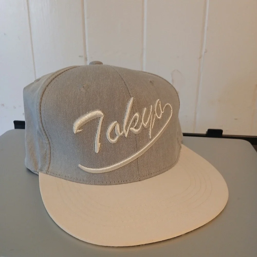 Robin Ruth Tokyo Snapback Hat Gray Floral Brim Mens Adjustable Baseball Cap‎